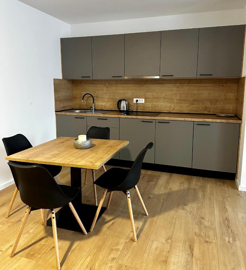 Roomsb Slavonski Brod Exterior foto